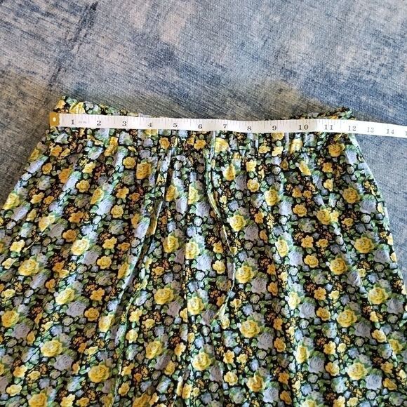 ASOS DESIGN Flippy Short with Drawcord in Ditsy Floral Blue Yellow US Size 4 - Picture 5 of 9